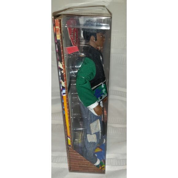 Mattel Flavas Tre Doll Y2K Boombox Music Urban Graffiti Rapper African American - Picture 9 of 16